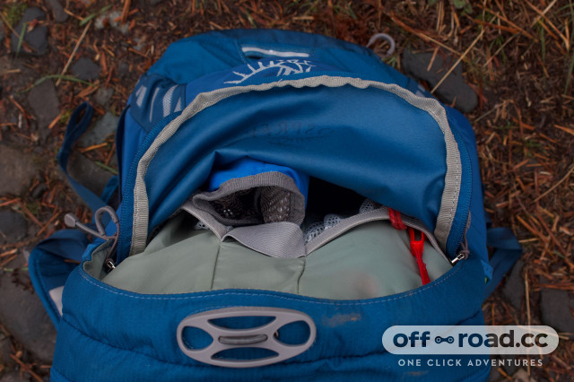 Osprey escapist cheap 18 review